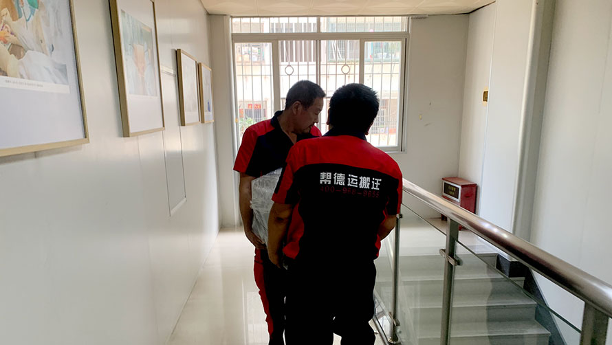 精打细算:深圳搬家为企事业单位控制搬迁成本 精打细算:深圳搬家为企事业单位控制搬迁成本