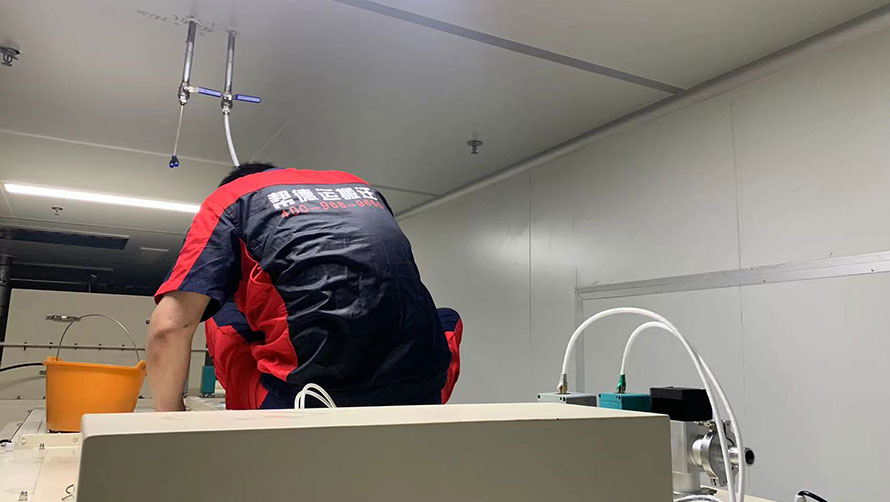 工厂设备吊装搬迁的关键步骤及注意事项 工厂设备吊装搬迁的关键步骤及注意事项